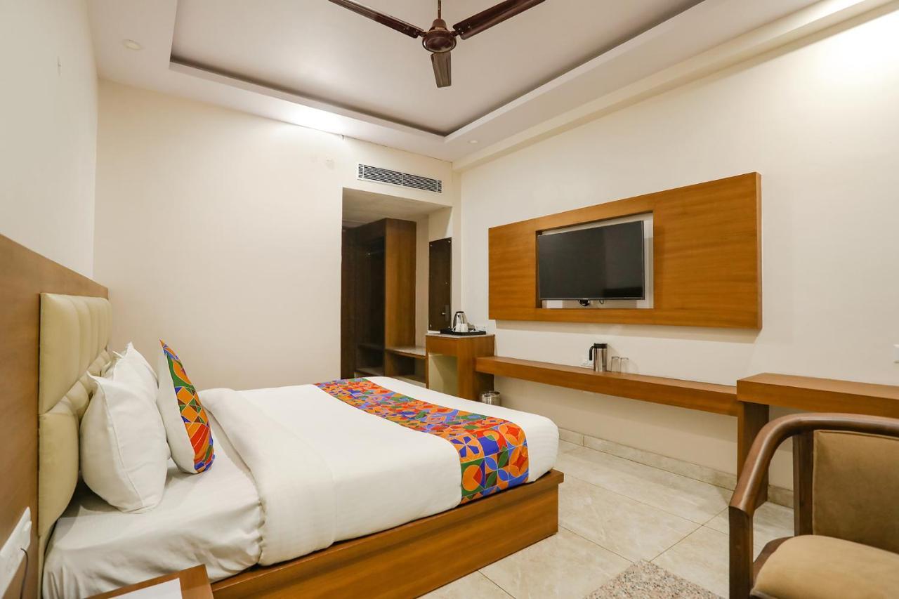 Fabhotel Aman Sara Lucknow Bagian luar foto