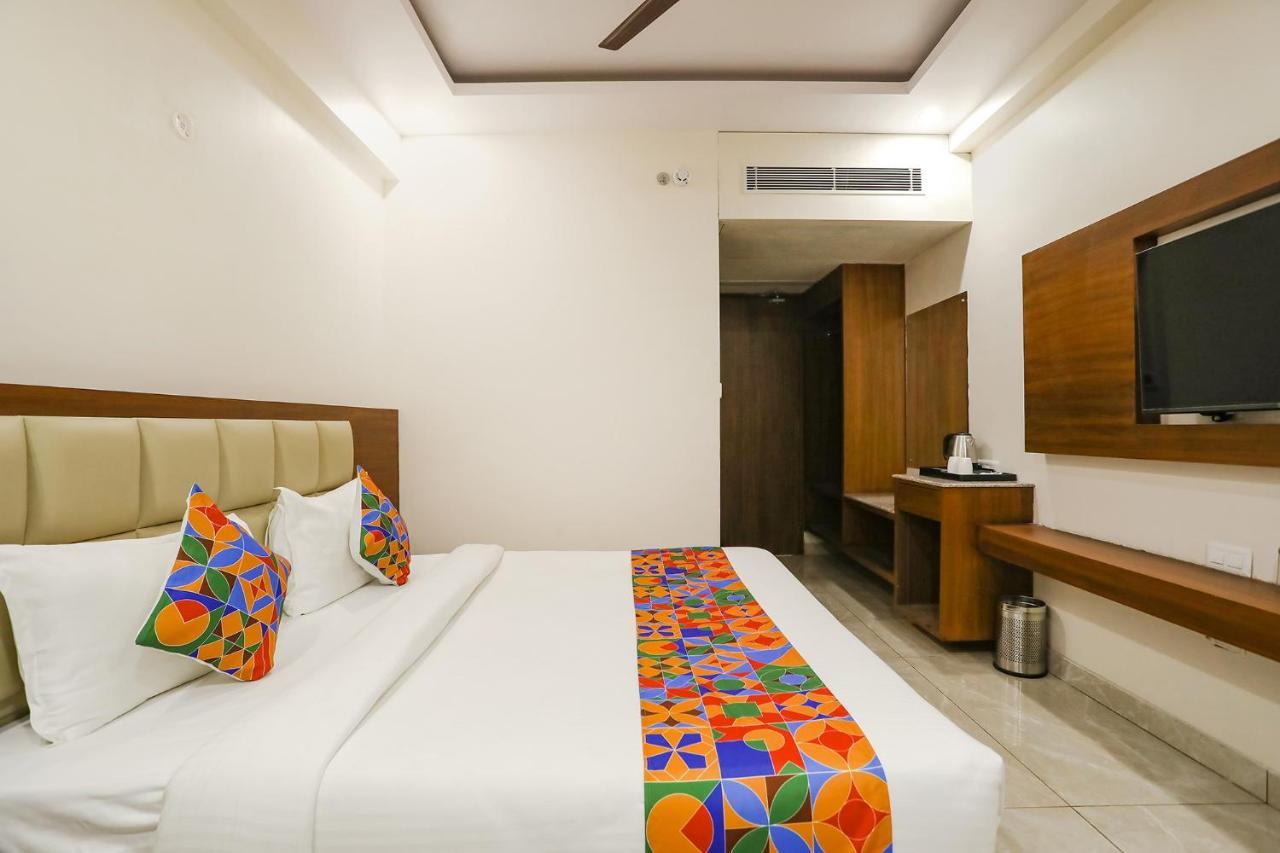 Fabhotel Aman Sara Lucknow Bagian luar foto